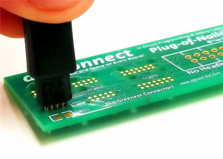 Connector PCB banyat en or carregat de molla