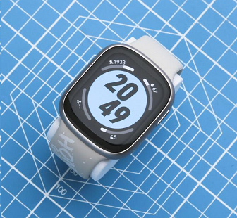 Honor Watch4 Utilitzeu la càrrega de Pogo Pin